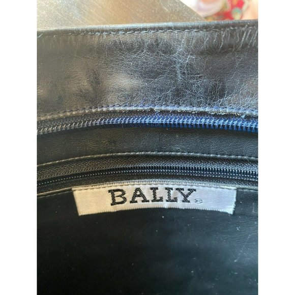 Vintage BALLY Black Luxurious Leather Medium Crossbody Shoulder Handbag Purse - Picture 10 of 12